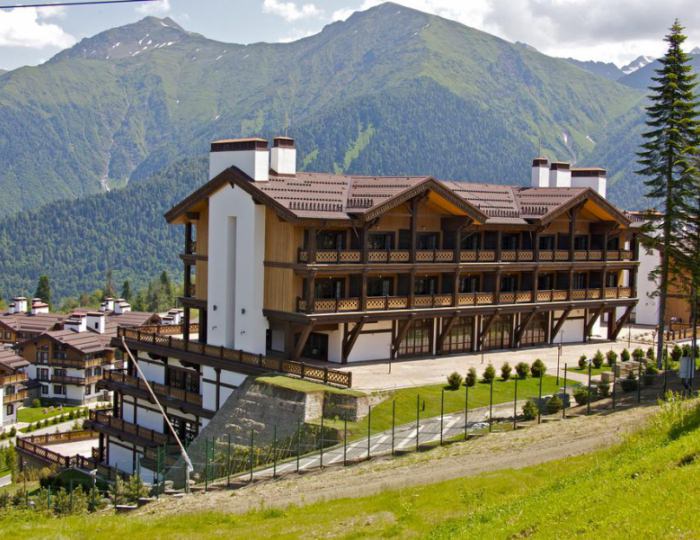 Внешний вид и территория - ГК «Поляна 1389 Отель и СПА»